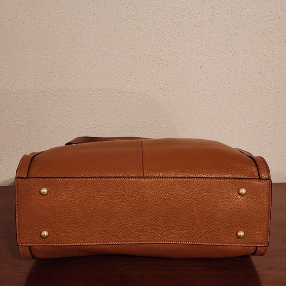 Kattee Leather Soft Leather Shoulder Handbag - Picture 3 of 16